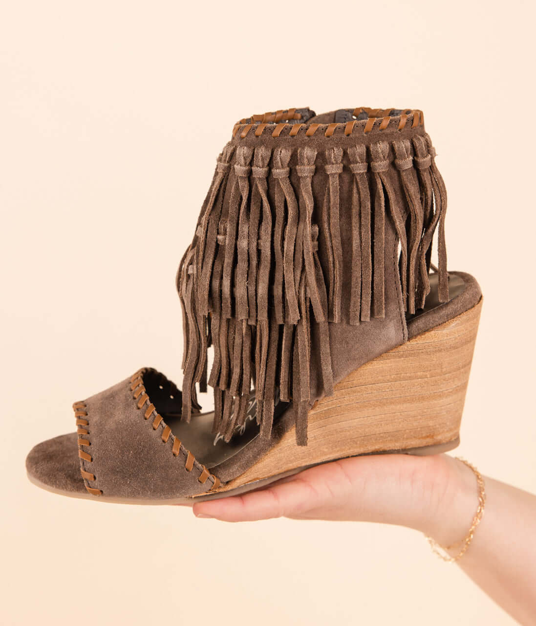 True Fringe Wedge