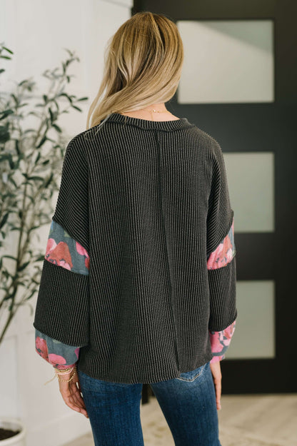 In the Spotlight Contrast Pullover