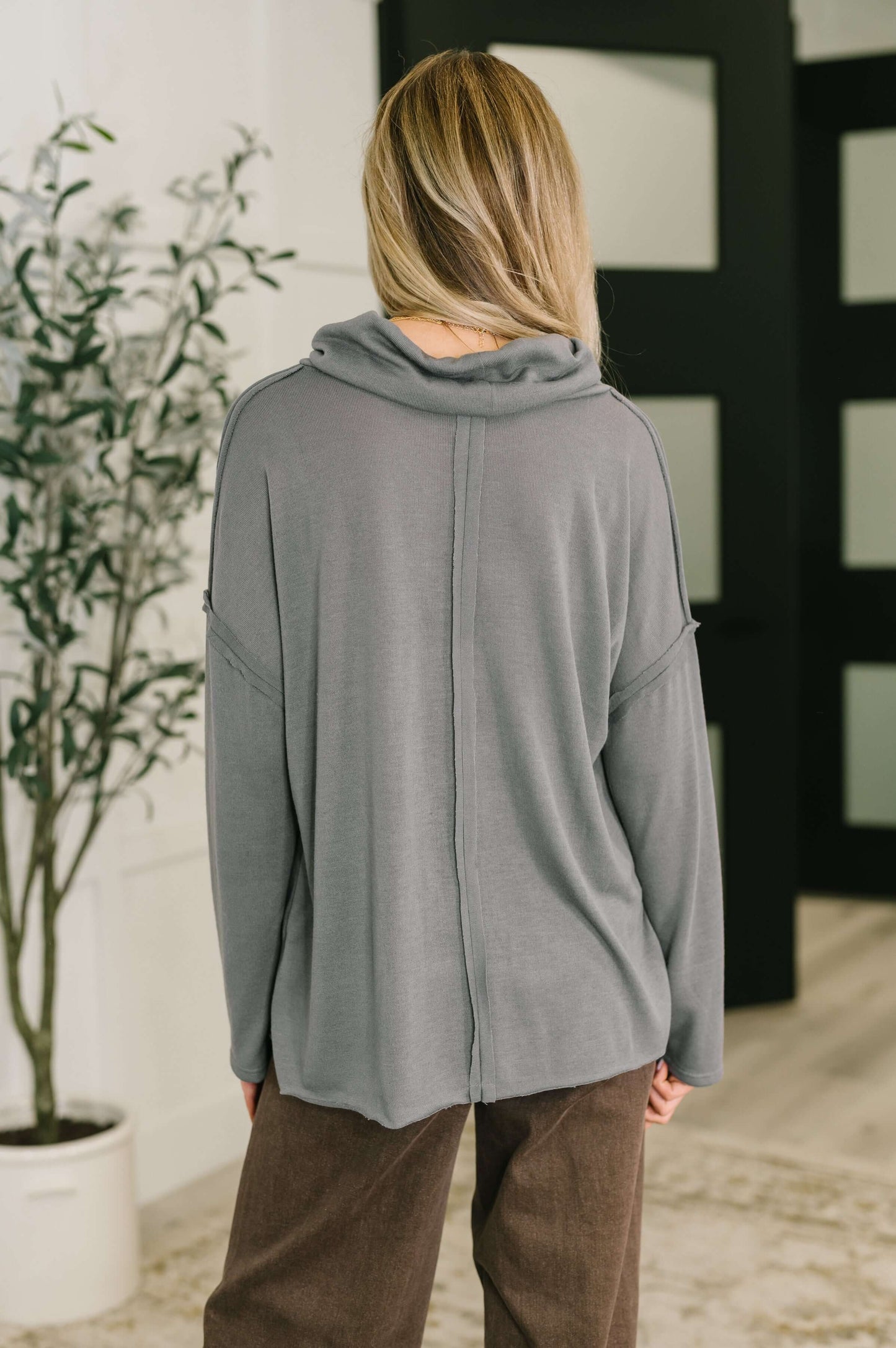 Metro Flow Center Seam Turtleneck