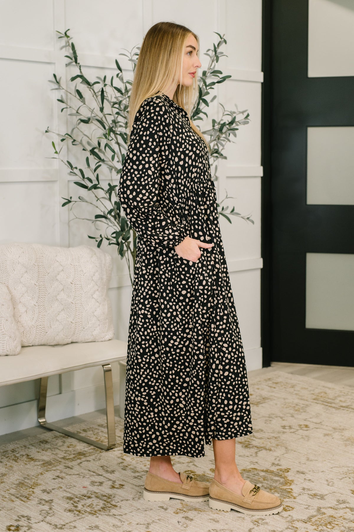Promotional Proposal Collared Dress in Black and Khaki