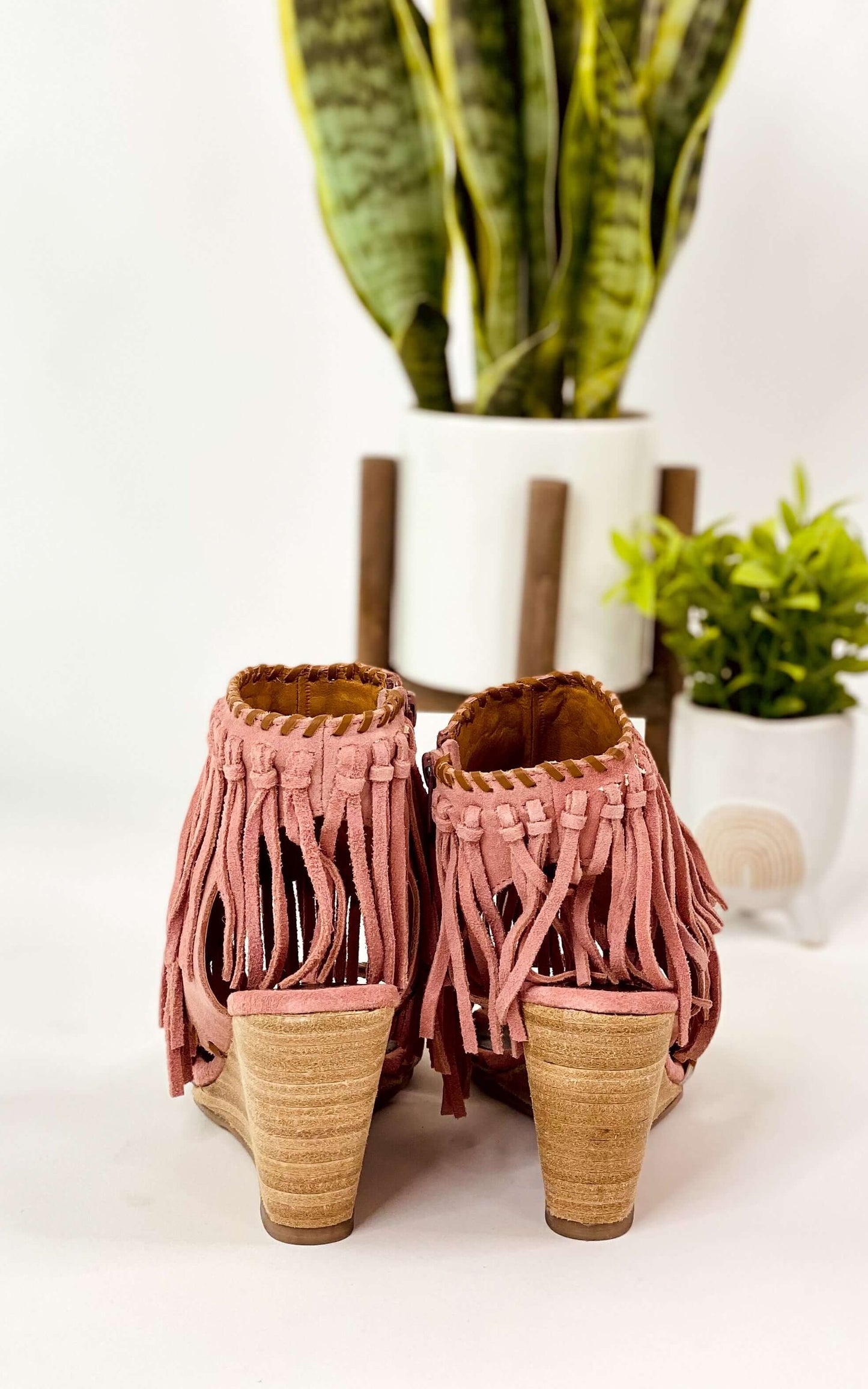True Fringe Wedge
