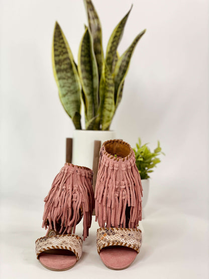 True Fringe Wedge